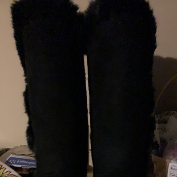 !SOLD!Fuzzy Boots - Picture 5 of 6